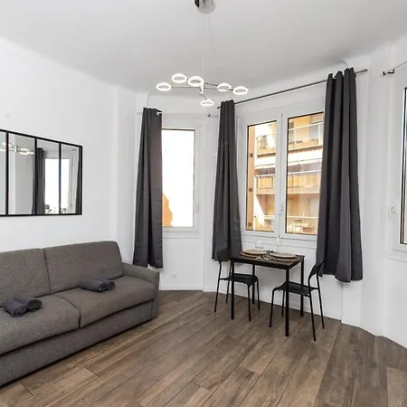 Palais Athenea Appartement *