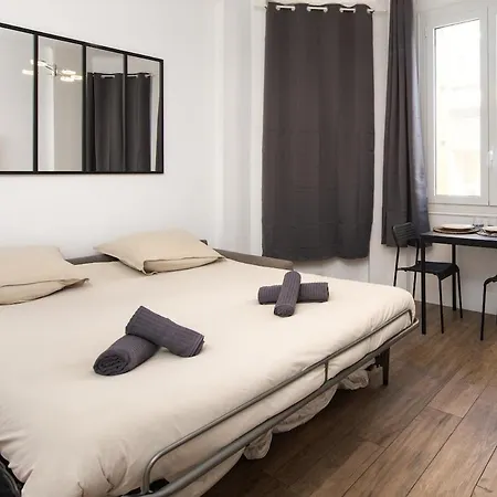 Apartment Palais Athenea *