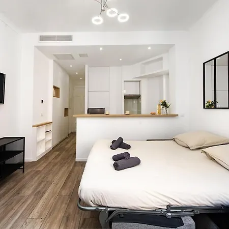 Apartment Palais Athenea *
