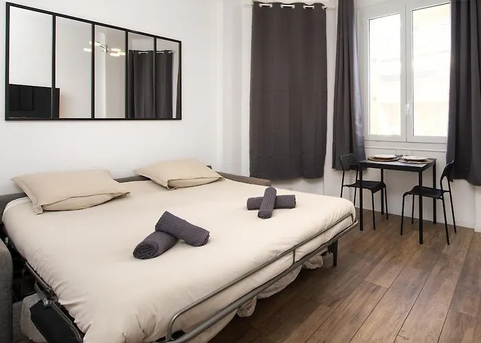 Apartment Palais Athenea *