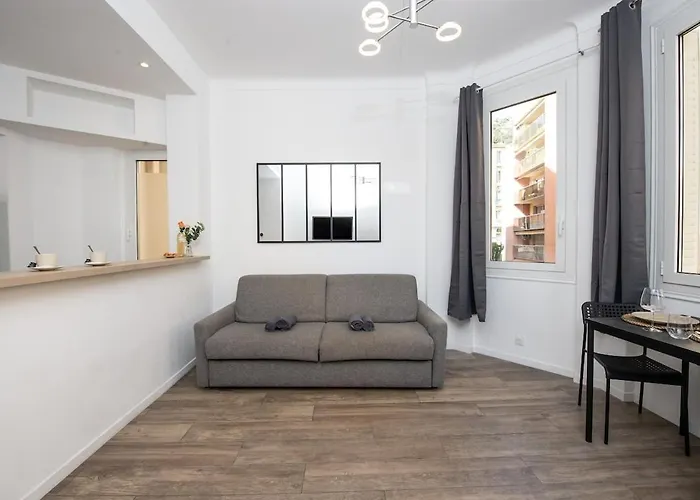 アパート Palais Athenea ボーソレイユ