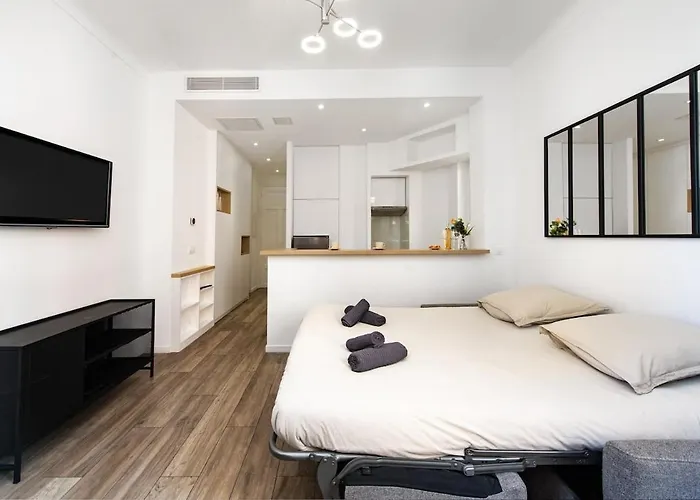 Apartment Palais Athenea *